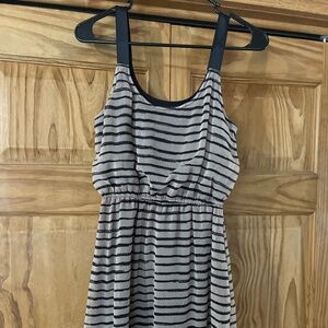 Woman xhilaration dress - small